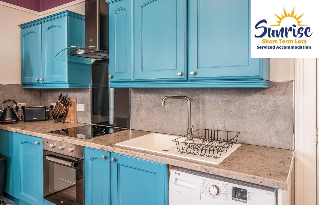Presidential Apartment, Family Home, Luxury Bedrooms, 2 Rooms, 1 King Bed, 2 Single Beds, Free Wifi, Free Parking, Tourists, Business Travelers, Relocation, Beautiful River Views, - Long Stays, Invoice And Reduced Price Are Only Via Sunrise Short Let Dundee Exterior foto