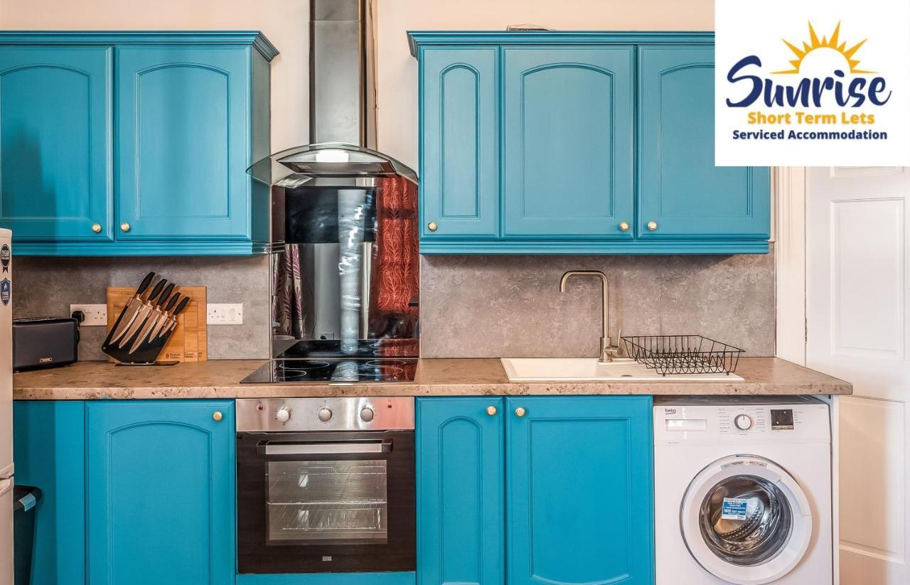 Presidential Apartment, Family Home, Luxury Bedrooms, 2 Rooms, 1 King Bed, 2 Single Beds, Free Wifi, Free Parking, Tourists, Business Travelers, Relocation, Beautiful River Views, - Long Stays, Invoice And Reduced Price Are Only Via Sunrise Short Let Dundee Exterior foto