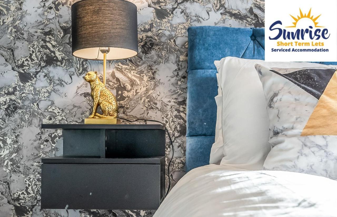 Presidential Apartment, Family Home, Luxury Bedrooms, 2 Rooms, 1 King Bed, 2 Single Beds, Free Wifi, Free Parking, Tourists, Business Travelers, Relocation, Beautiful River Views, - Long Stays, Invoice And Reduced Price Are Only Via Sunrise Short Let Dundee Exterior foto