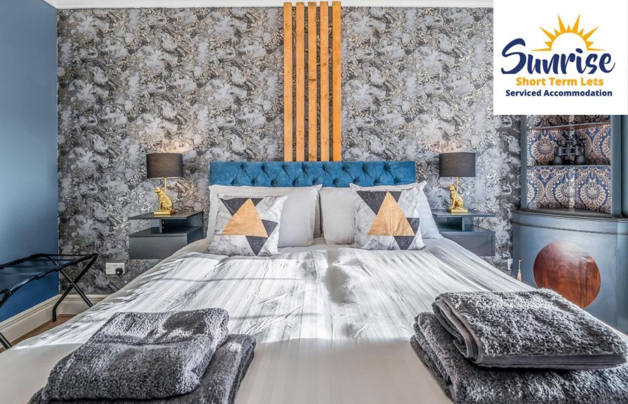 Presidential Apartment, Family Home, Luxury Bedrooms, 2 Rooms, 1 King Bed, 2 Single Beds, Free Wifi, Free Parking, Tourists, Business Travelers, Relocation, Beautiful River Views, - Long Stays, Invoice And Reduced Price Are Only Via Sunrise Short Let Dundee Exterior foto
