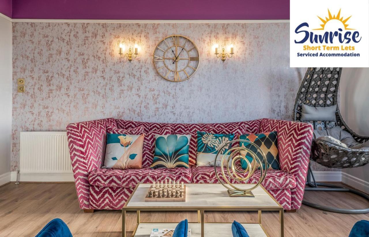 Presidential Apartment, Family Home, Luxury Bedrooms, 2 Rooms, 1 King Bed, 2 Single Beds, Free Wifi, Free Parking, Tourists, Business Travelers, Relocation, Beautiful River Views, - Long Stays, Invoice And Reduced Price Are Only Via Sunrise Short Let Dundee Exterior foto